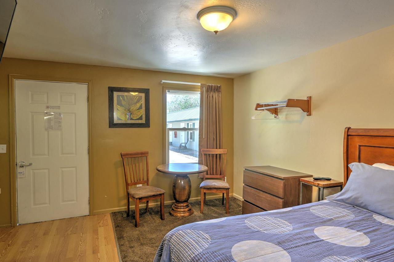 Western Star Inn Rifle Rom bilde