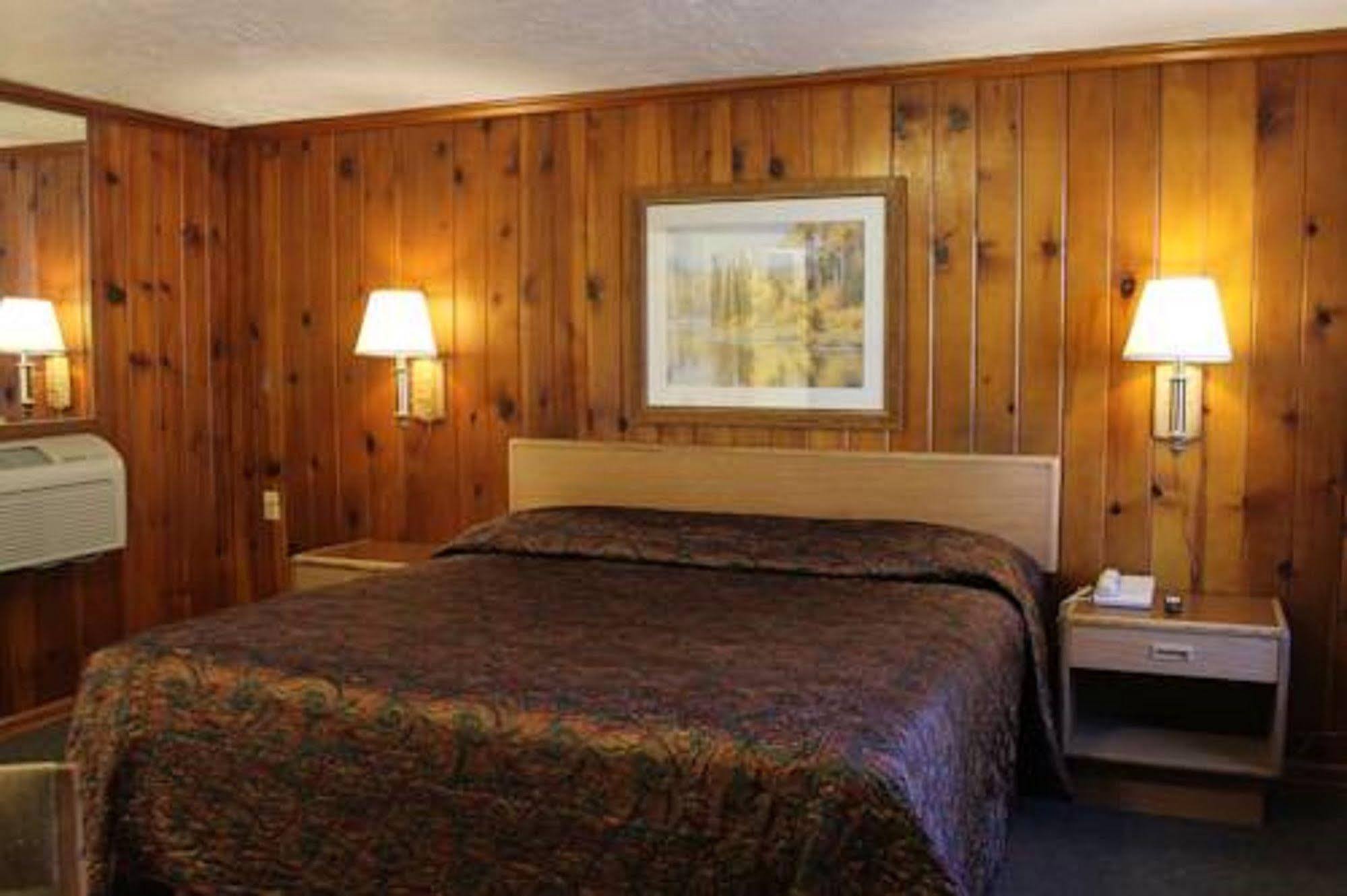 Western Star Inn Rifle Eksteriør bilde